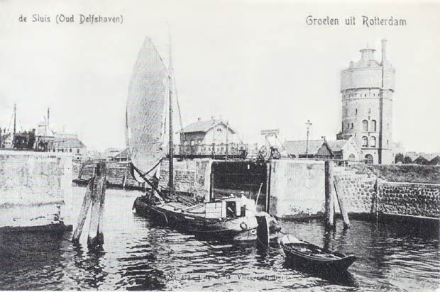 Historisch Delfshaven:  Ruigeplaat Sluis
